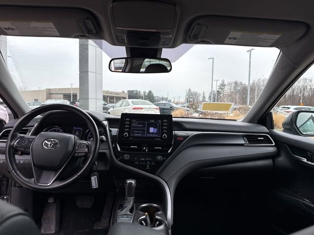 Used 2023 Toyota Camry SE image 34