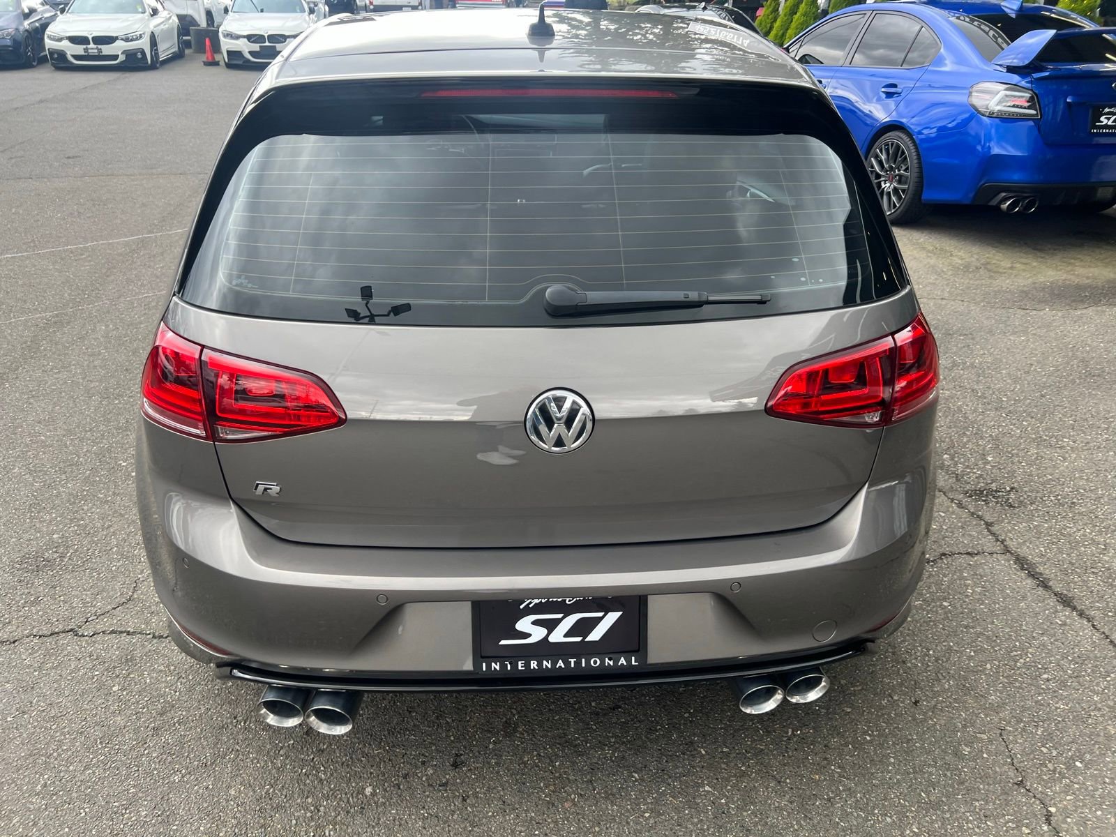 Used 2017 Volkswagen Golf R 4-Door AWD/4WD image 4