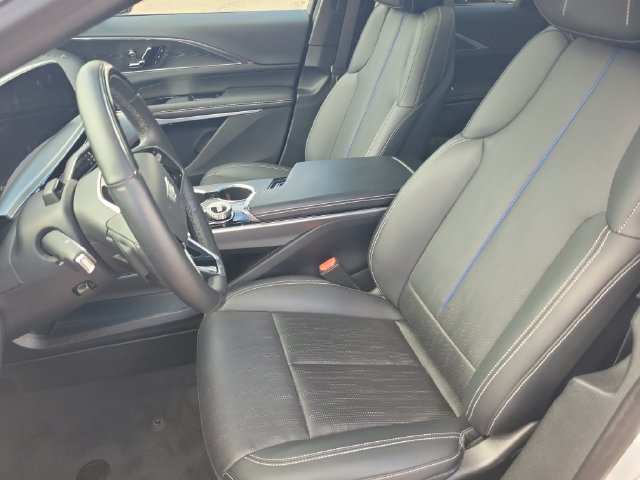 Certified 2024 Cadillac Lyriq Luxury w/ LPO, Floor Liner Package AWD/4WD image 5