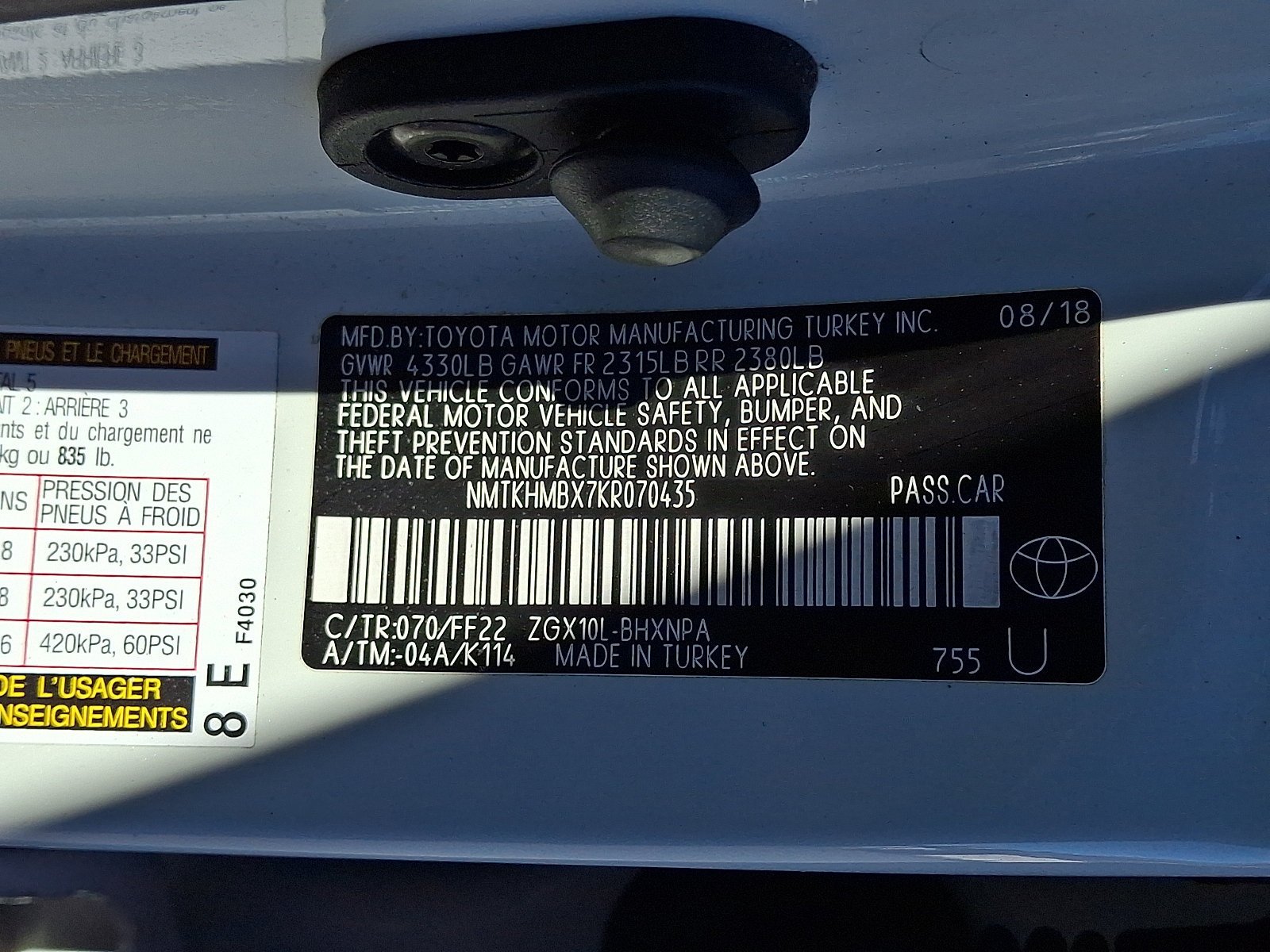 Used 2019 Toyota C-HR XLE FWD image 27