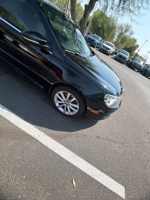 Used 2012 Volkswagen Eos Komfort FWD image 12