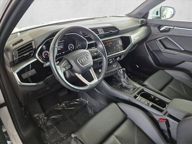 Used 2020 Audi Q3 2.0T Prestige AWD/4WD image 10