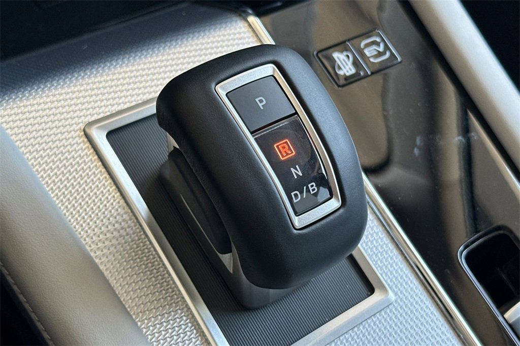New 2025 Mitsubishi Outlander SEL image 21
