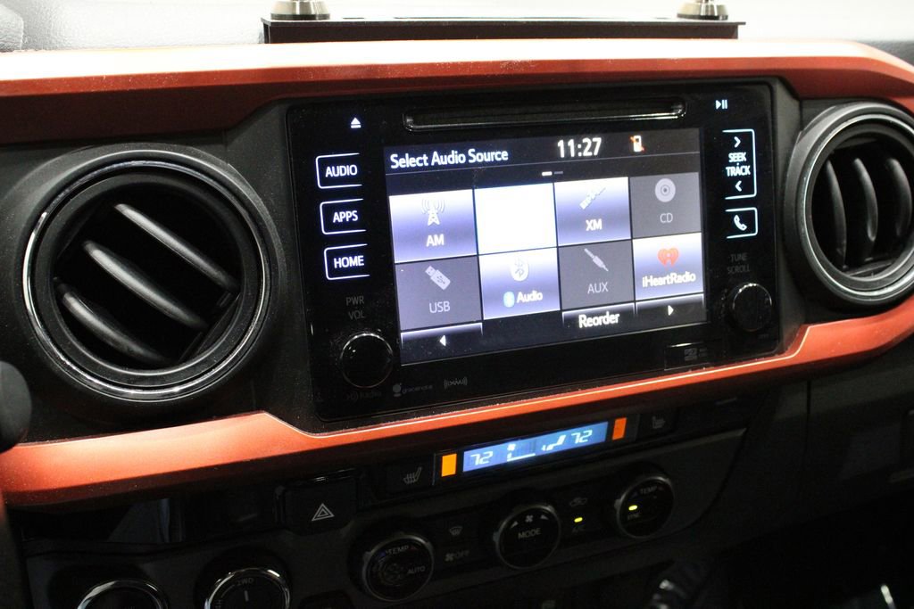 Used 2016 Toyota Tacoma TRD Sport image 22