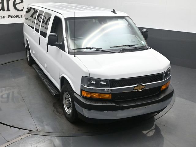 New 2025 Chevrolet Express 3500 LT w/ LT Preferred Equipment Group RWD image 27
