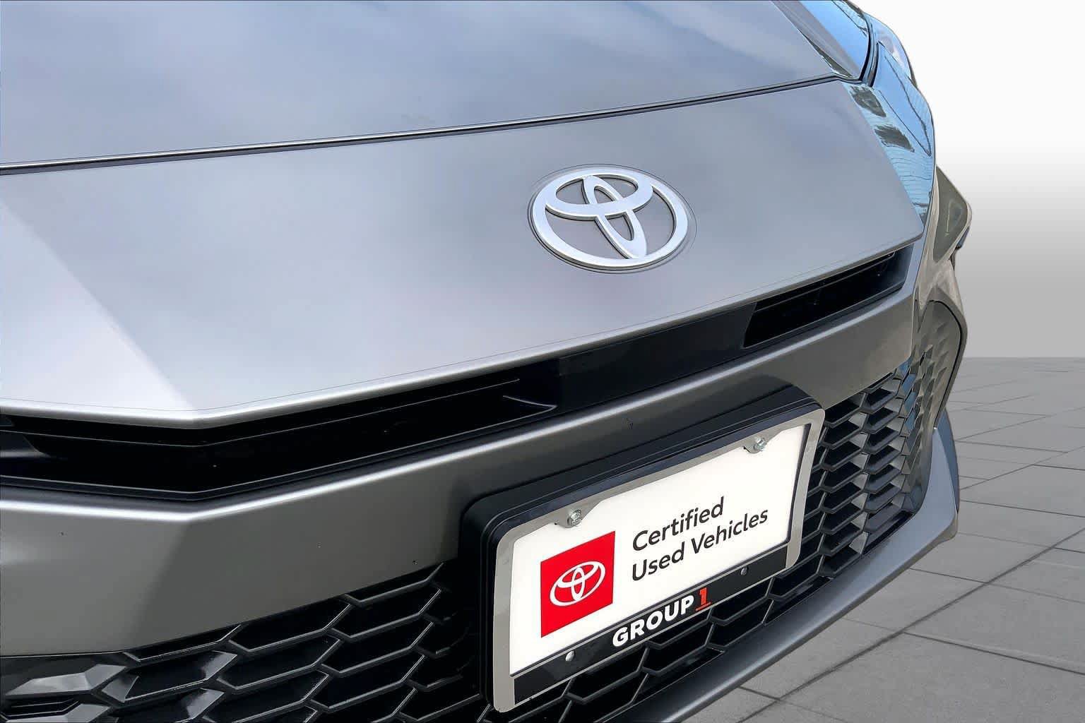 Used 2026 Toyota Camry SE w/ Multimedia Upgrade Package FWD image 29