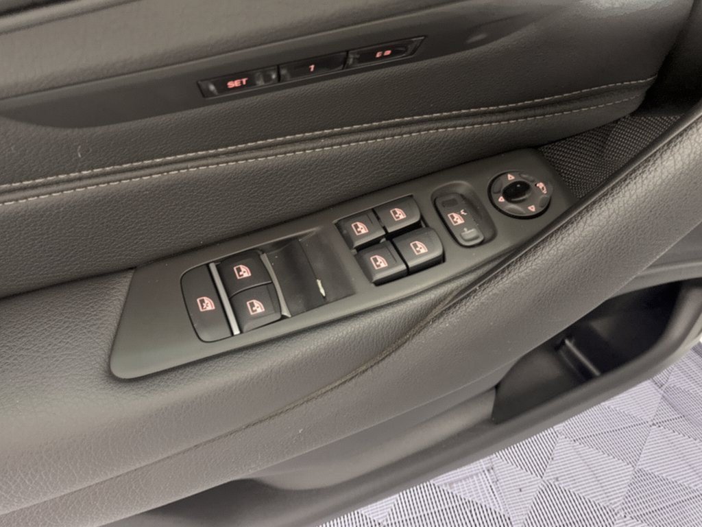 Used 2021 BMW 530i w/ M Sport Package RWD image 15