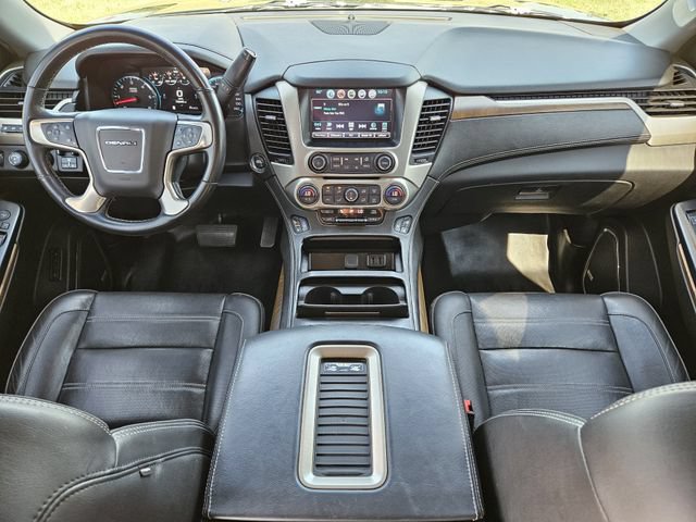 Used 2020 GMC Yukon XL Denali w/ Denali Ultimate Package AWD/4WD image 26