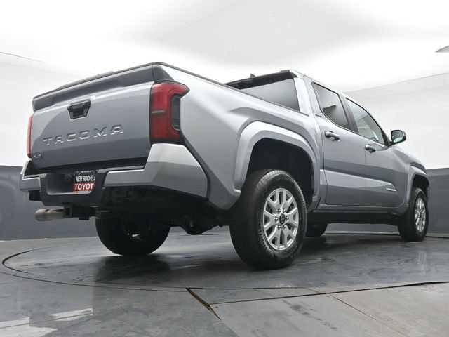 Certified 2026 Toyota Tacoma SR5 AWD/4WD image 35