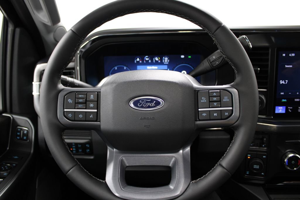 New 2026 Ford F250 Lariat w/ Black Appearance Package image 37