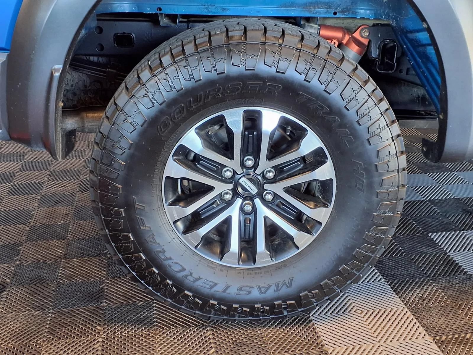 Used 2019 Ford F150 Raptor w/ Equipment Group 802A Luxury AWD/4WD image 7