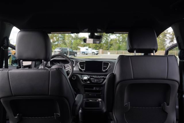 New 2026 Chrysler Voyager LX image 22
