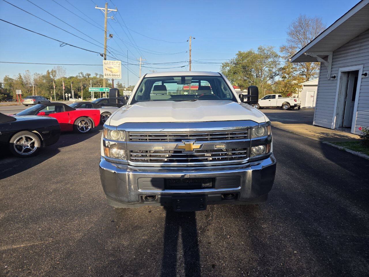Used 2015 Chevrolet Silverado 2500 W/T AWD/4WD image 2