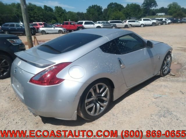 Used 2014 Nissan 370Z Coupe RWD image 2