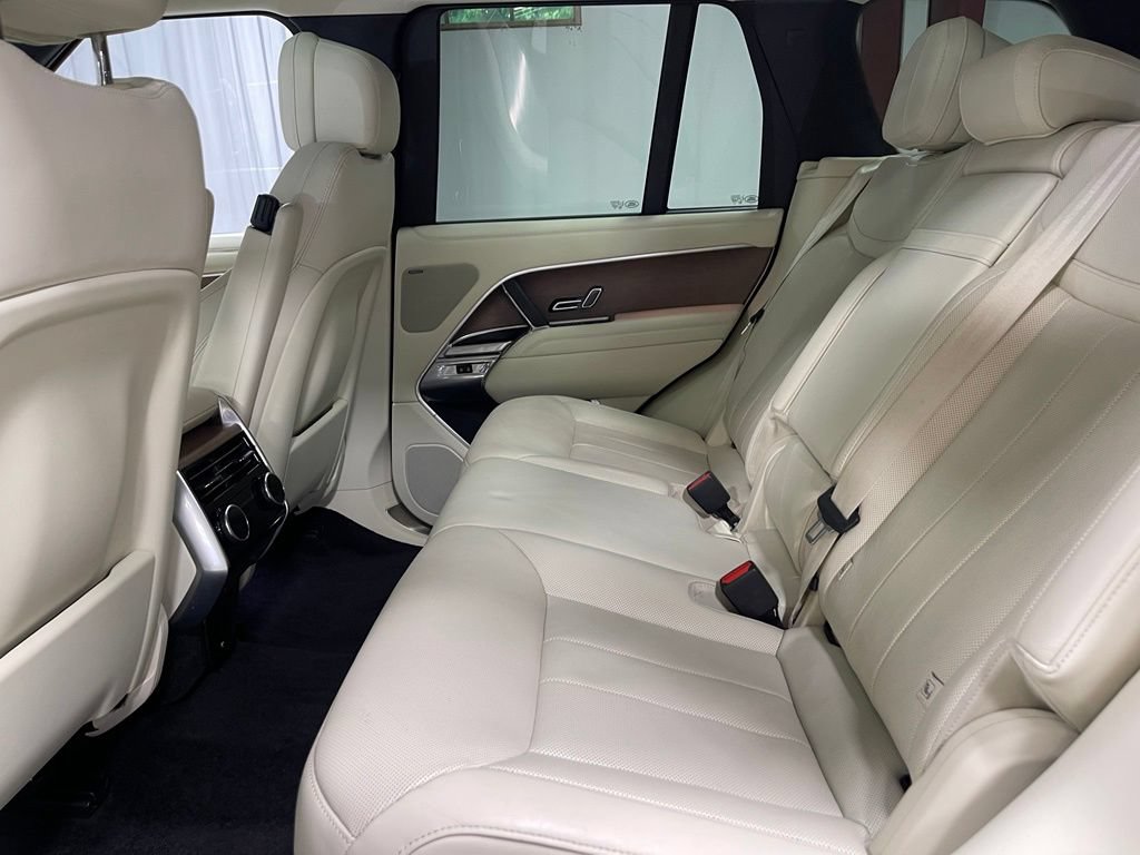 Used 2023 Land Rover Range Rover SE AWD/4WD image 25