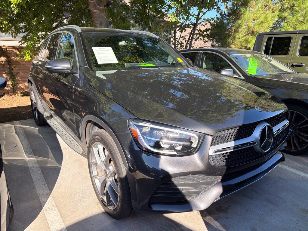 Used 2020 Mercedes-Benz GLC 300 4MATIC image 2