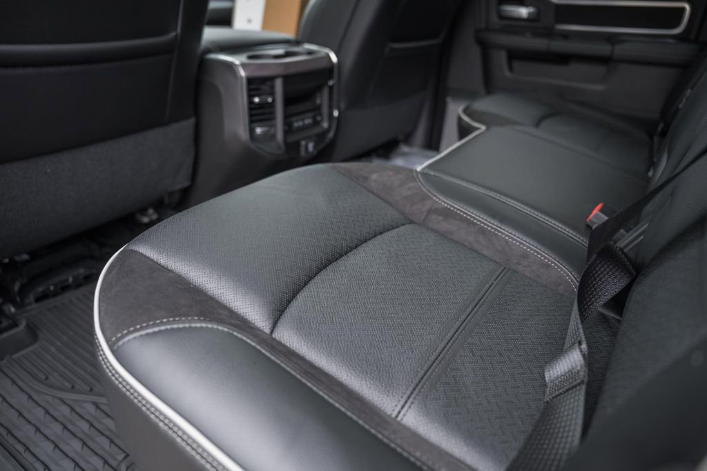 New 2026 RAM 2500 Laramie AWD/4WD image 44