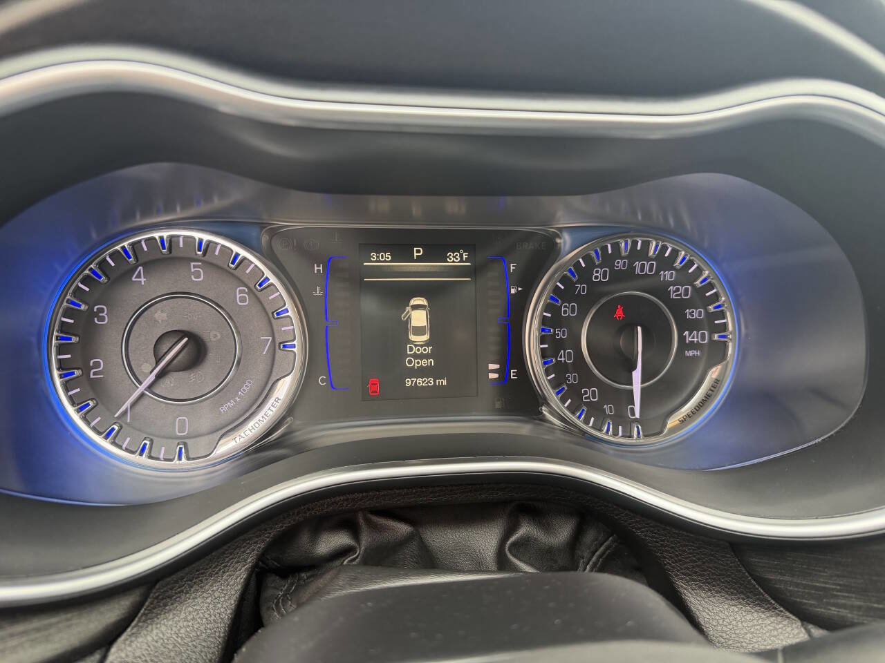 Used 2016 Chrysler 200 Limited image 12