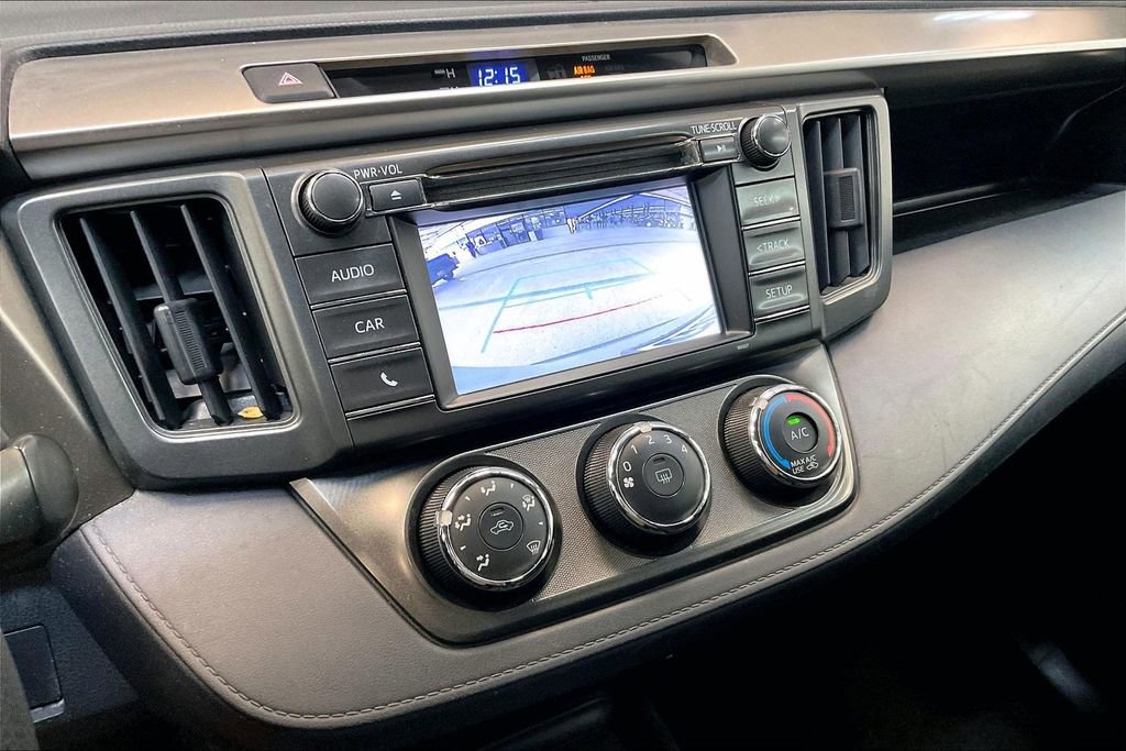 Used 2015 Toyota RAV4 LE image 17