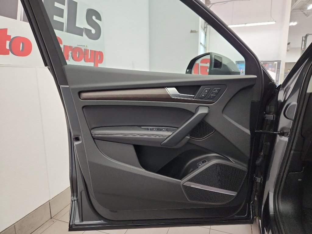 Used 2023 Audi Q5 2.0T Premium Plus w/ Premium Plus Package image 8