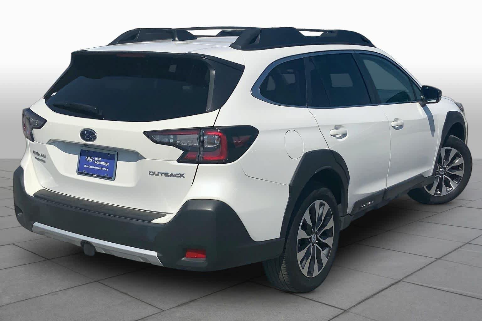 Used 2024 Subaru Outback Limited AWD/4WD image 12
