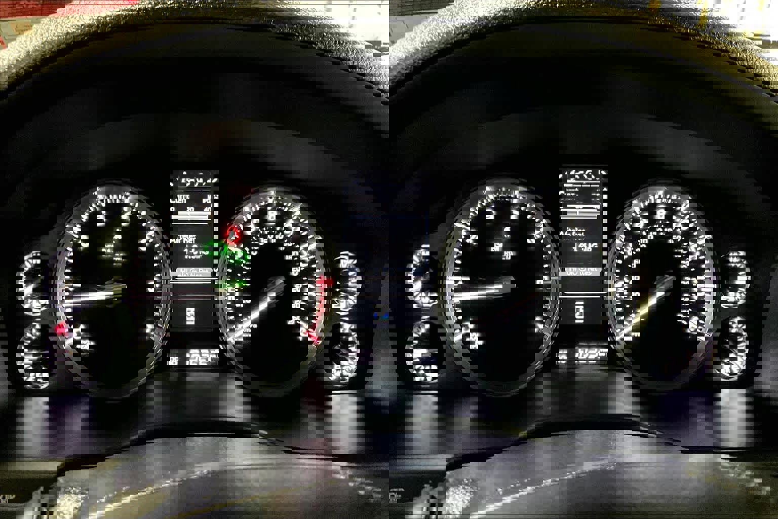 Certified 2017 Toyota Land Cruiser image 24