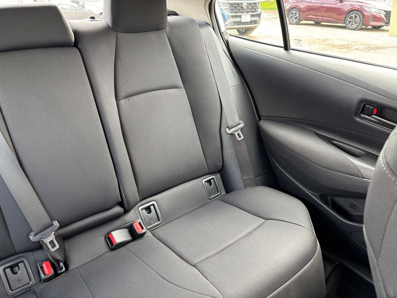 Used 2025 Toyota Corolla LE FWD image 35