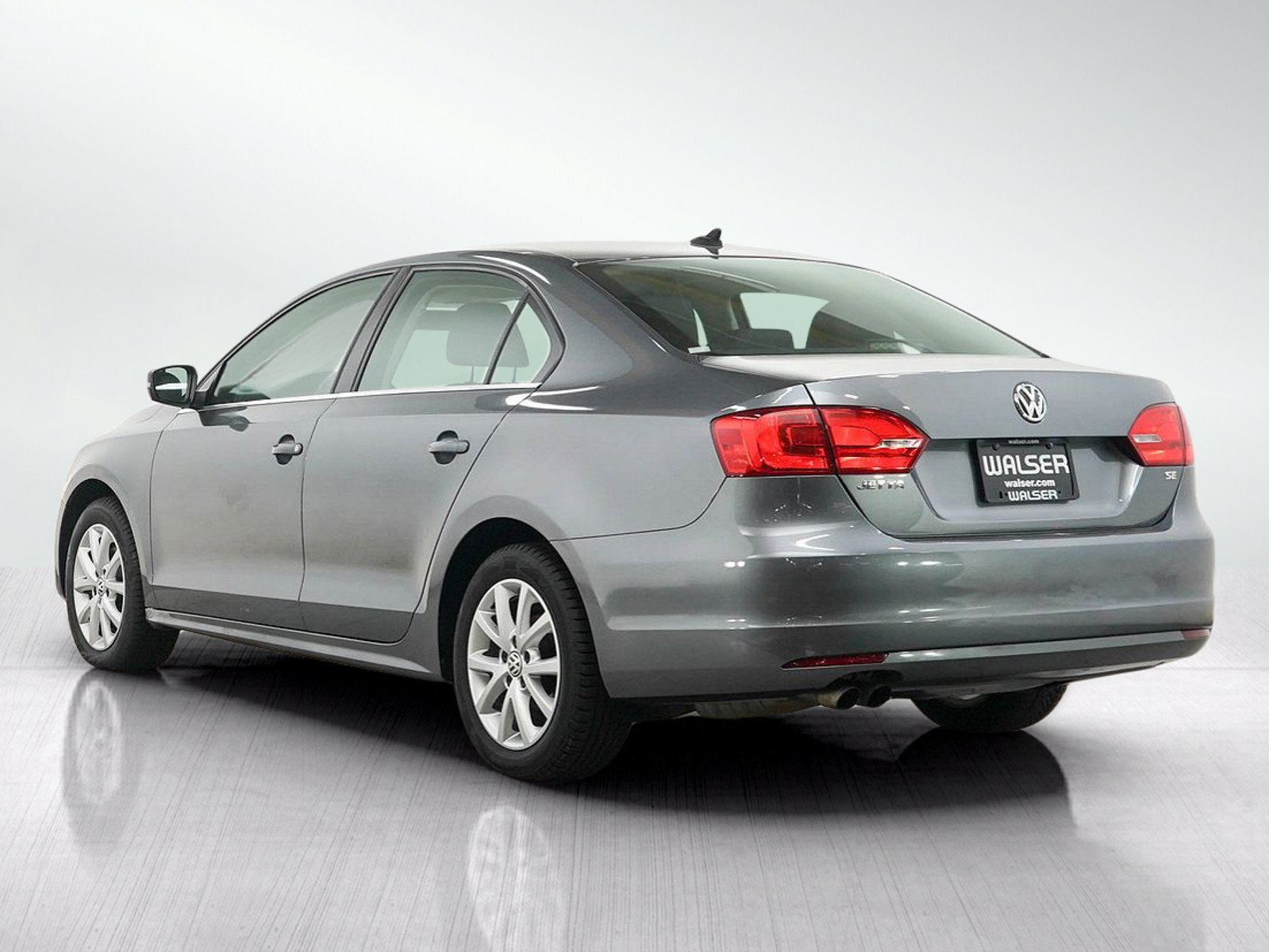 Used 2014 Volkswagen Jetta SE FWD image 3