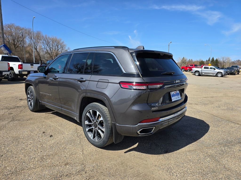 Used 2022 Jeep Grand Cherokee Overland w/ Luxury Tech Group IV image 12