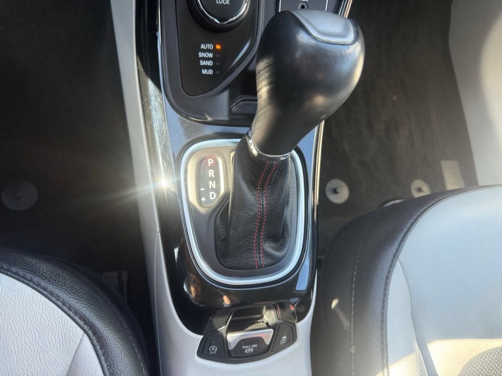 Used 2018 Jeep Compass Limited w/ Navigation Group AWD/4WD image 20