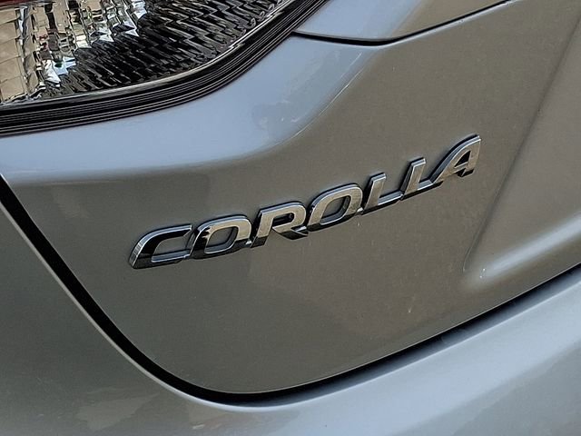 Used 2025 Toyota Corolla LE FWD image 34