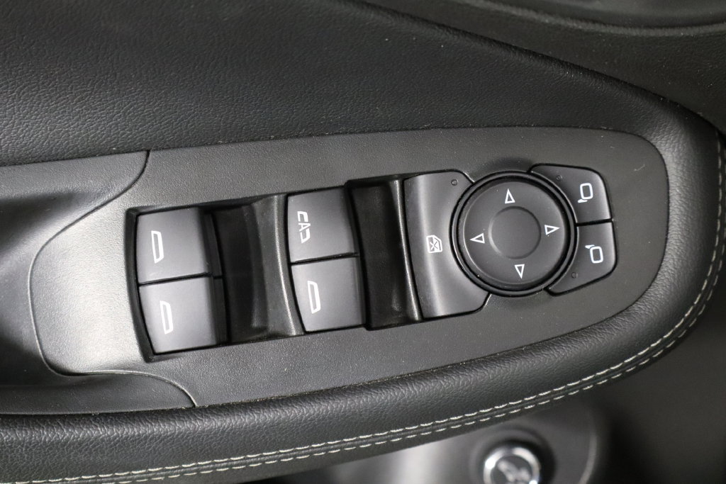 Used 2022 Buick Encore GX Essence w/ Experience Buick Package FWD image 20