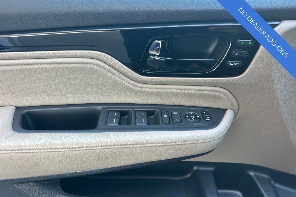 Certified 2022 Honda Odyssey Touring image 11