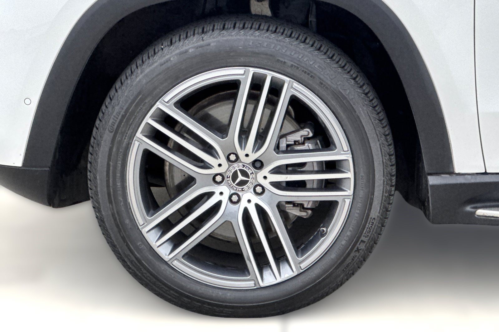 Used 2021 Mercedes-Benz GLS 450 4MATIC image 12
