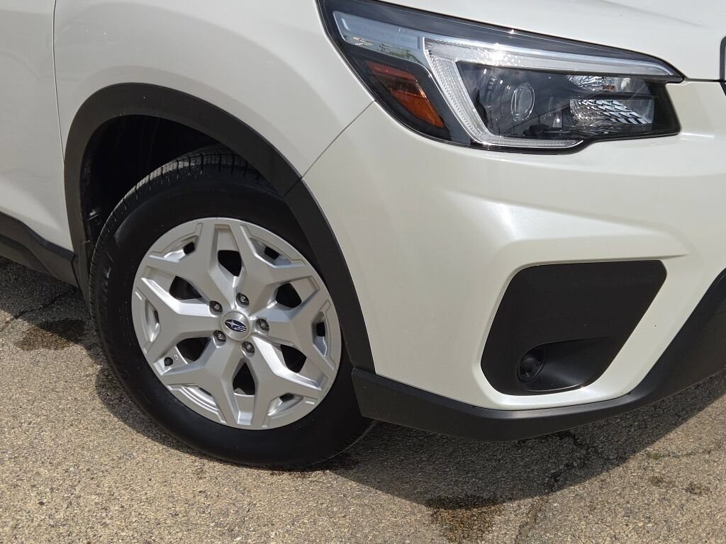 Used 2021 Subaru Forester AWD/4WD image 4