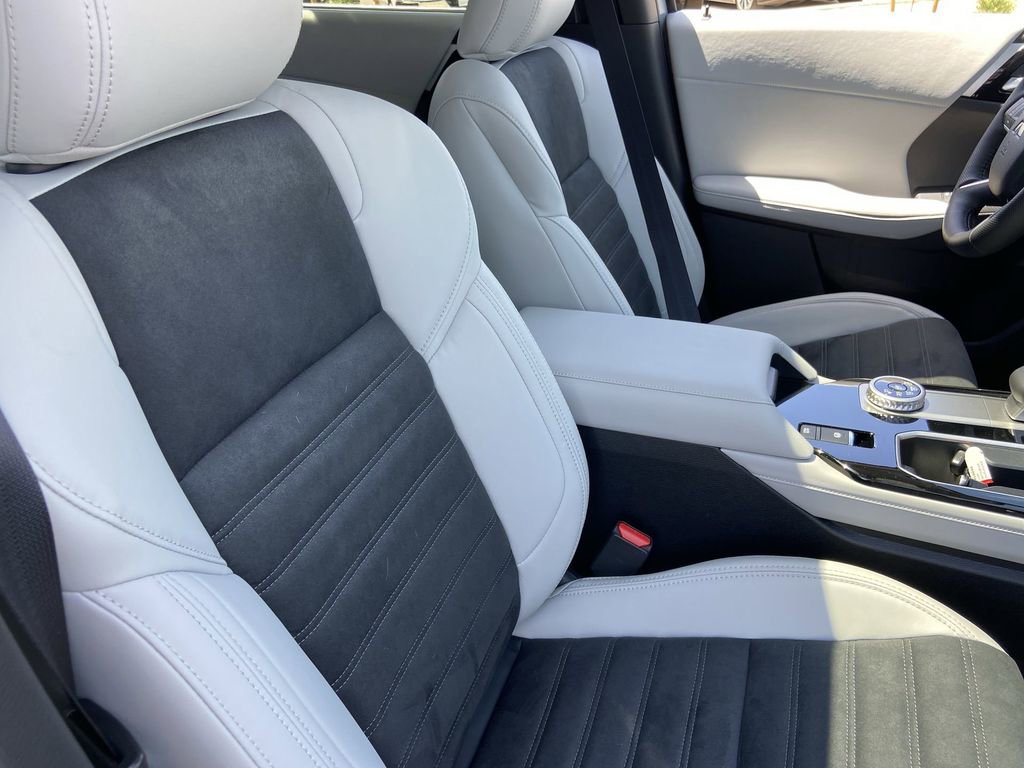 New 2026 Mitsubishi Outlander SE FWD image 25