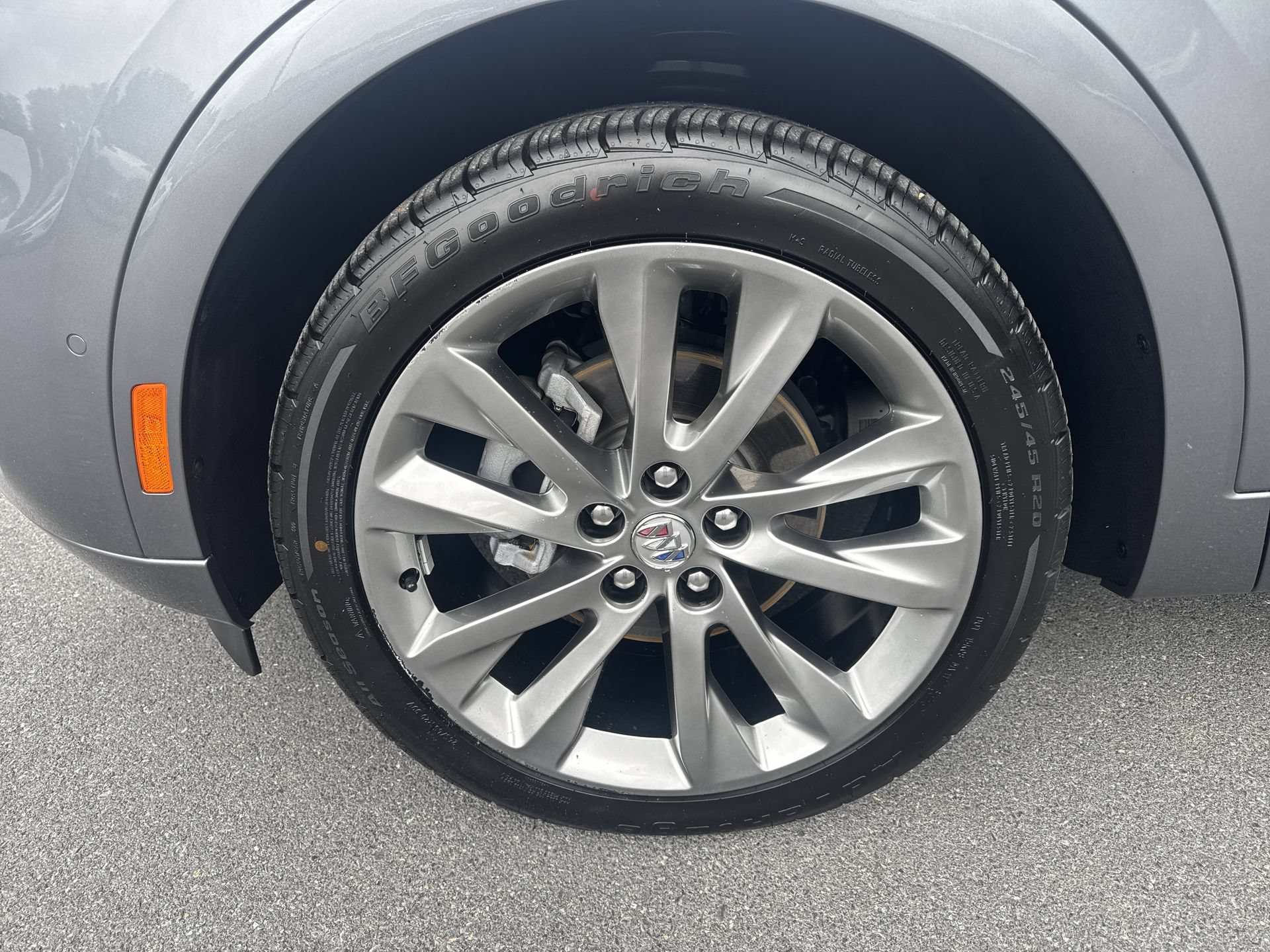 Used 2022 Buick Envision Avenir w/ Technology Package II AWD/4WD image 19