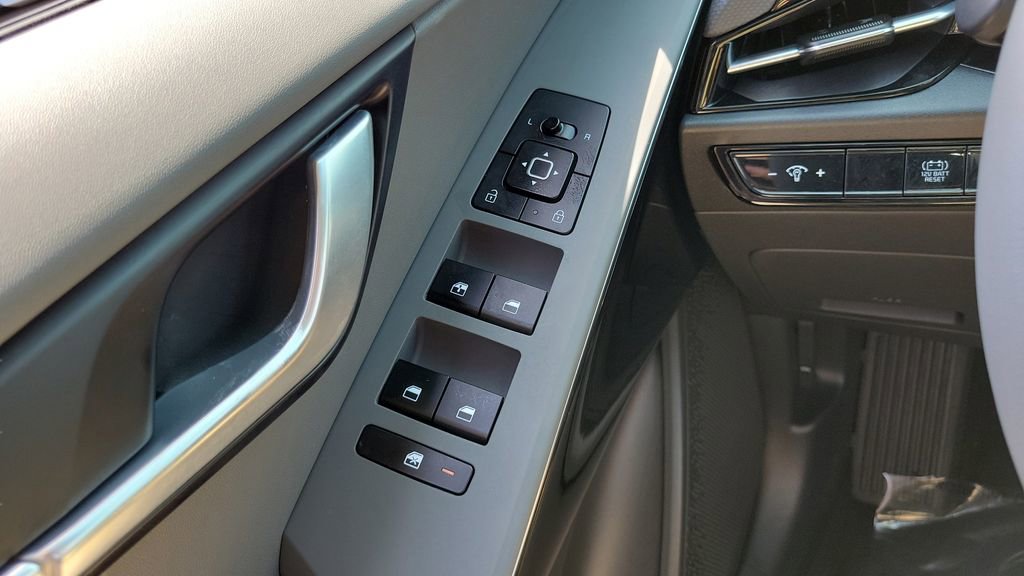 Used 2025 Kia Niro EX FWD image 26