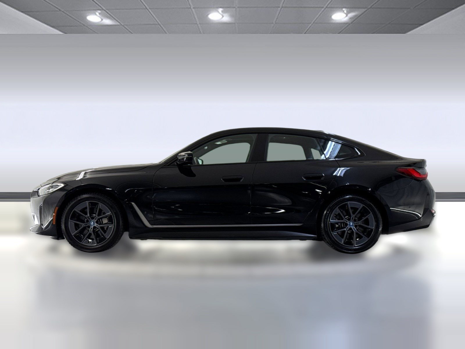 Used 2023 BMW i4 eDrive40 w/ Premium Package RWD image 2