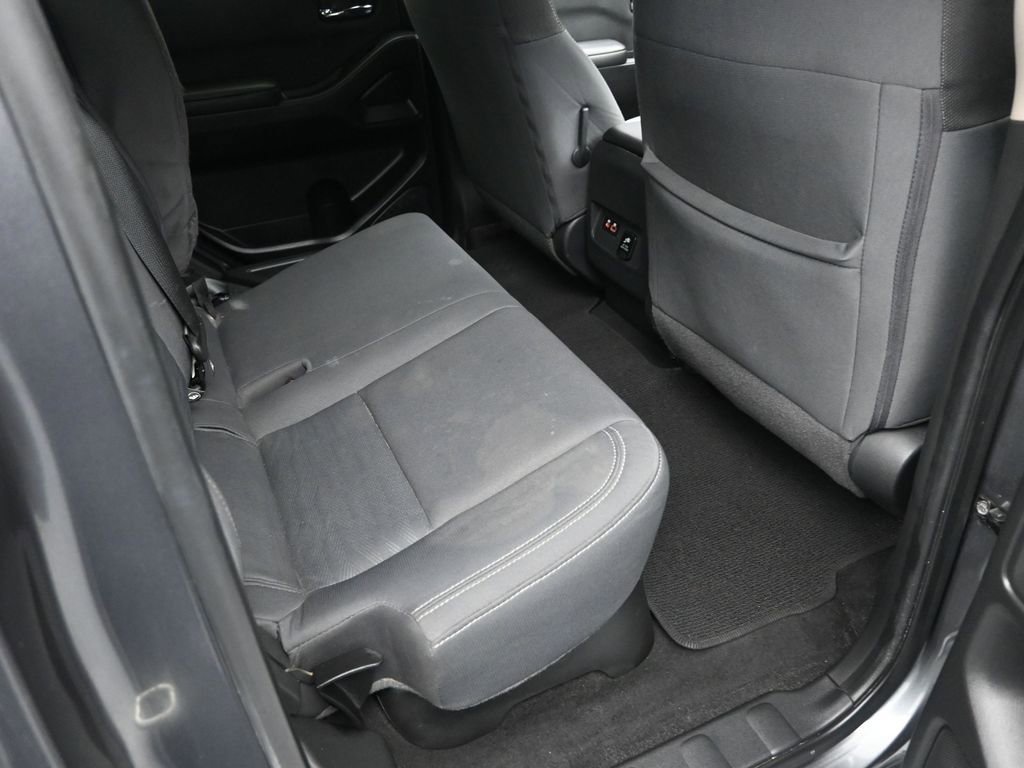 Used 2023 Nissan Frontier SV w/ Technology Package image 23