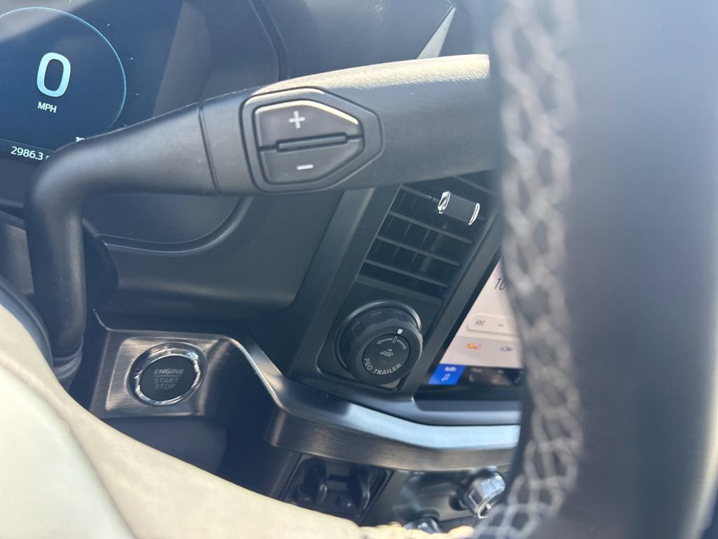 Used 2025 Ford F450 Lariat w/ Lariat Ultimate Package AWD/4WD image 27