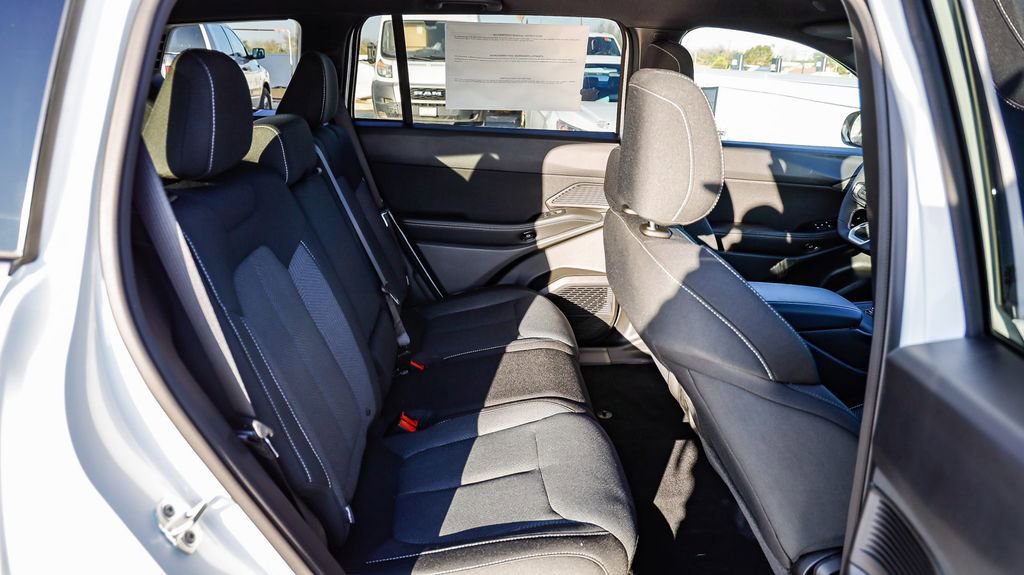 New 2026 Jeep Cherokee Laredo image 19