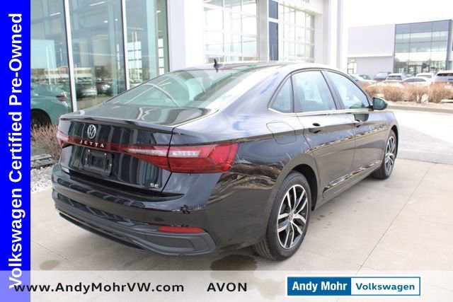 Used 2025 Volkswagen Jetta SE image 6