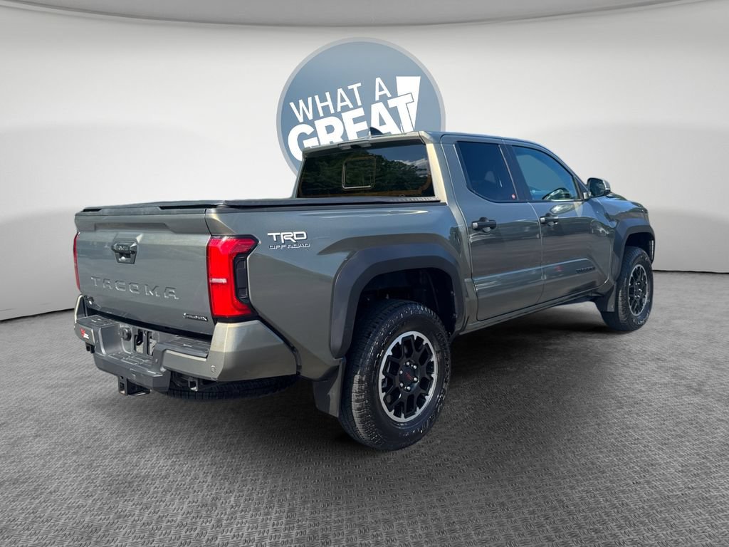 Used 2024 Toyota Tacoma TRD Off-Road w/ TRD Off Road Upgrade Package AWD/4WD image 3
