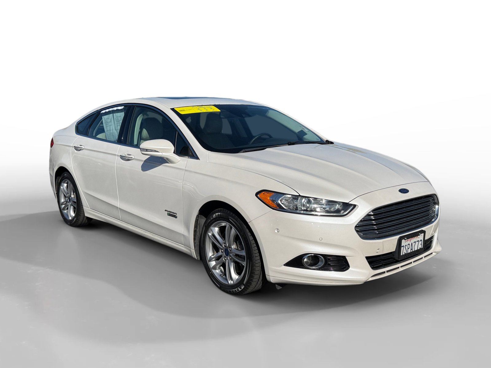 Used 2015 Ford Fusion Energi Titanium w/ Driver Assist Package image 7
