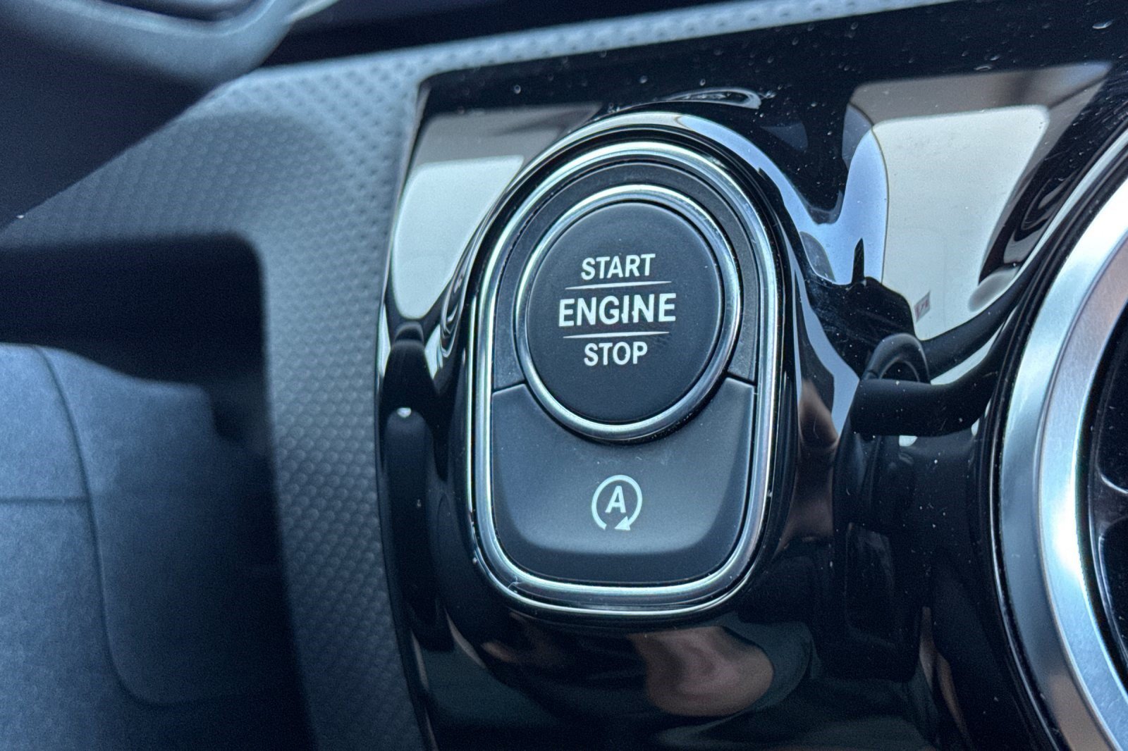 Used 2020 Mercedes-Benz CLA 250 image 16