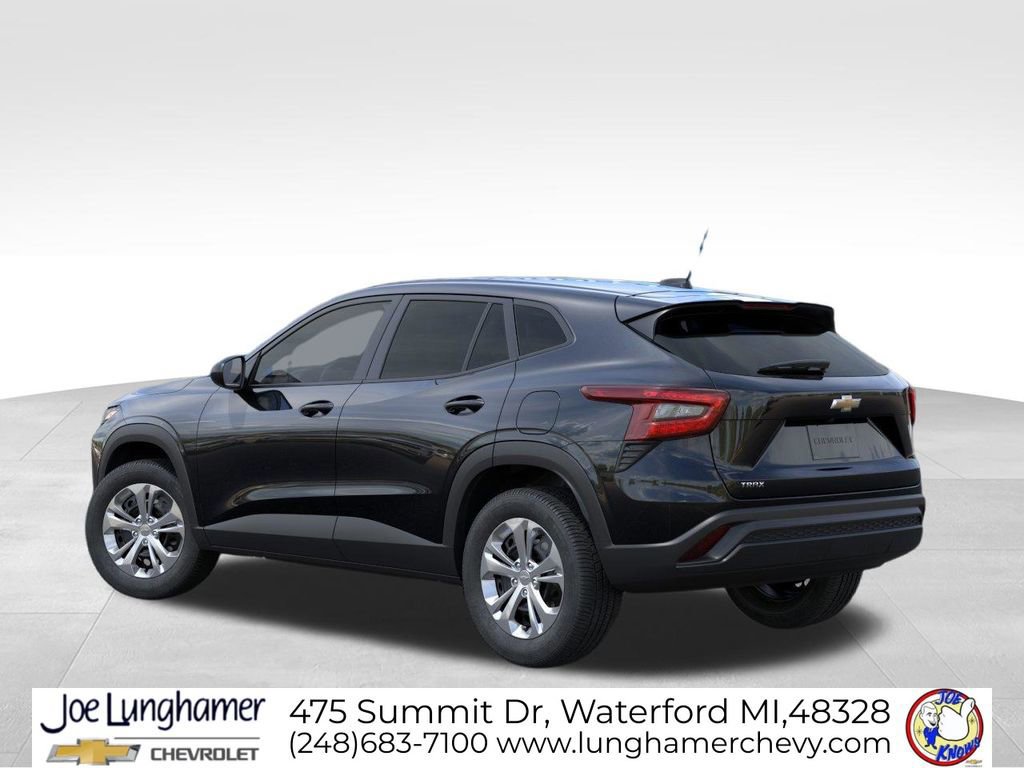 New 2026 Chevrolet Trax LS image 3