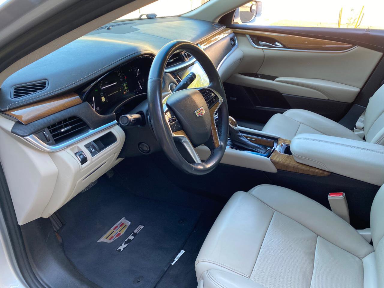 Used 2018 Cadillac XTS Luxury FWD image 23