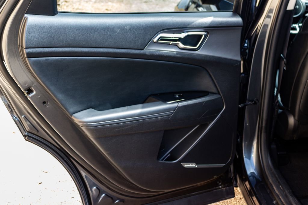 Used 2023 Kia Sportage SX Prestige image 23