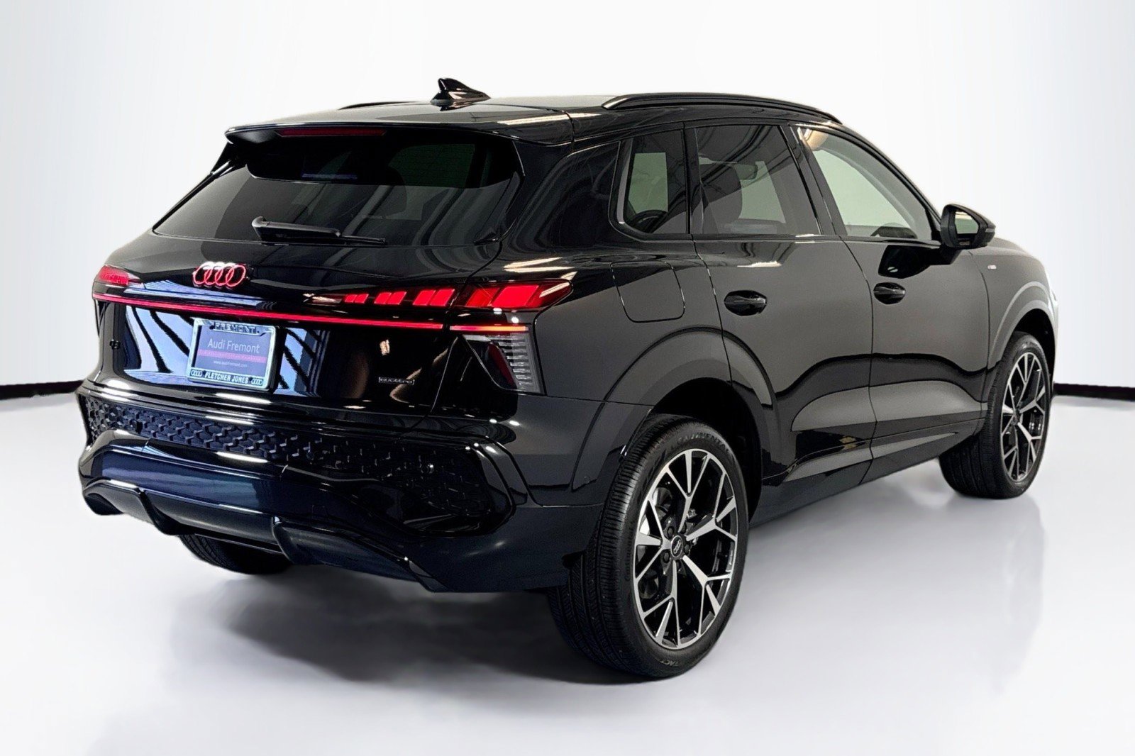 New 2026 Audi Q3 quattro 2.0T image 5